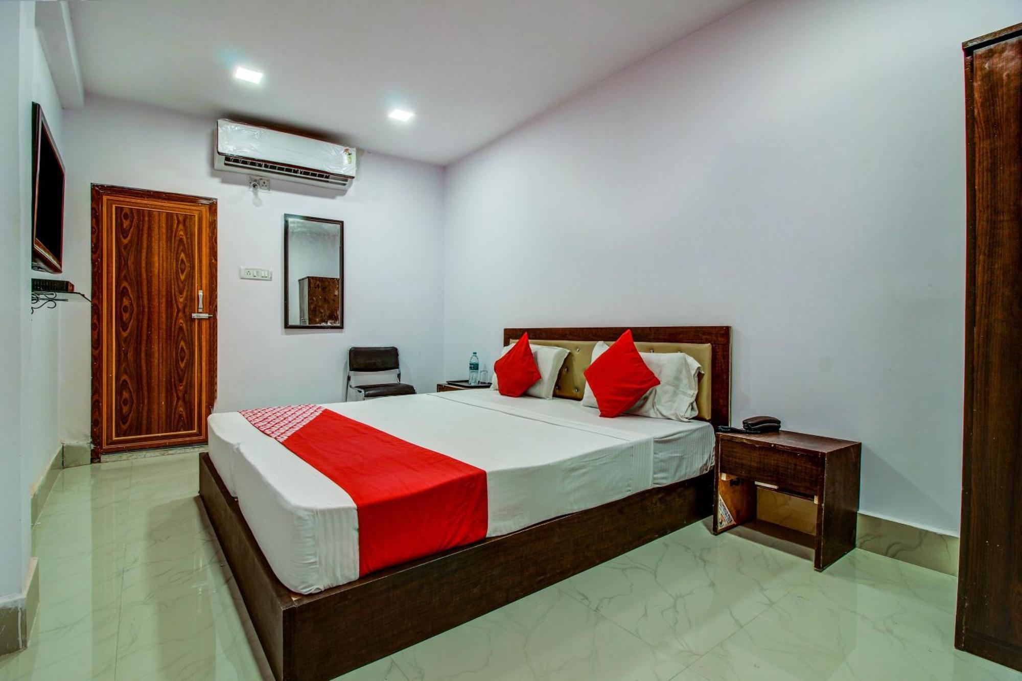 Hotel Oyo Flagship Spc & Span Jamshedpur Exterior foto